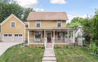 1004 6th St S, Stillwater, MN 55082