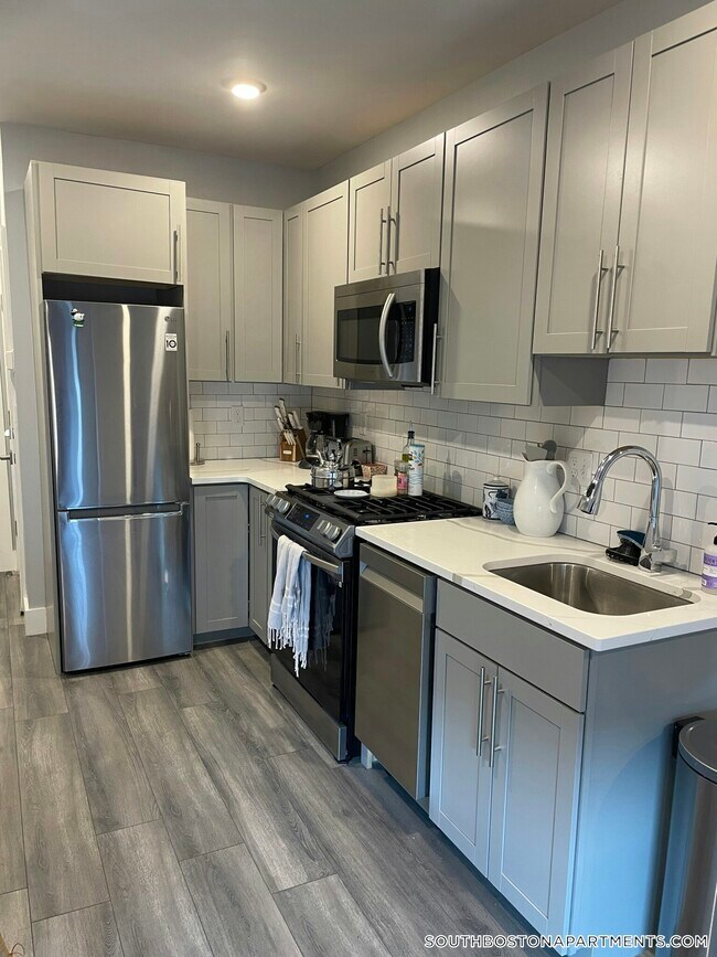 SOBO Place unit 302, Boston, MA 02127 - photo 2