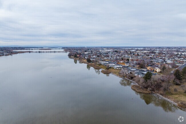Moses Lake provides lots of opportunity for outdoor recreation.