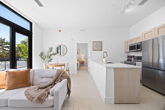 21580 Old Dixie Hwy, Miami, FL 33170