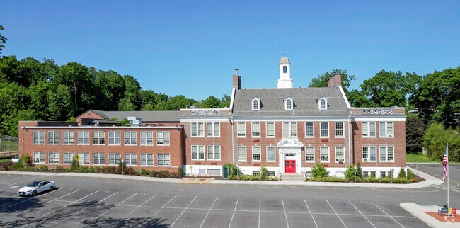 Hawthorne Elementary School is a place of great beginnings in Hawthorne, NY.