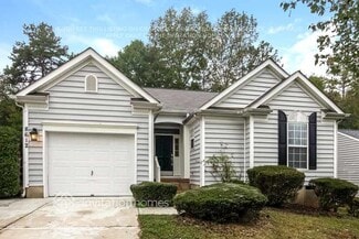 8612 Warwick Crest Ln, Charlotte, NC 28215