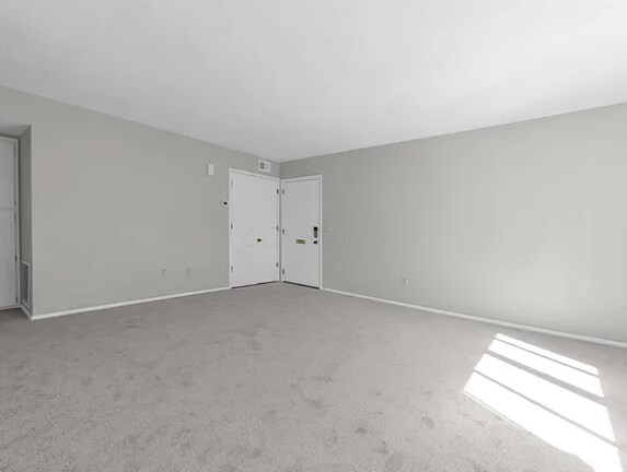 652 Olde Towne Ave unit Q, Columbus, OH 43214 - photo 5