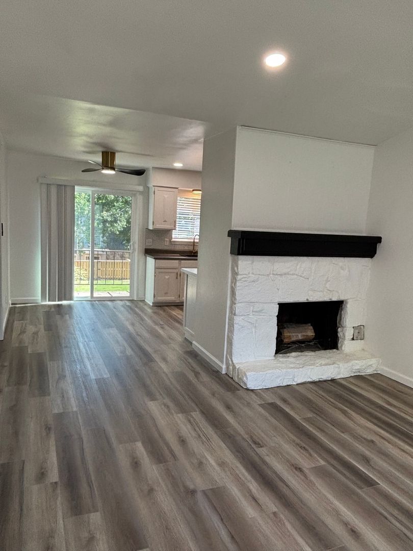 4406 E 68th St unit 472, Tulsa, OK 74136 - photo 1