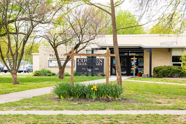 Cowden Elementary School is one of 35 elementary schools in Springfield Public Schools.