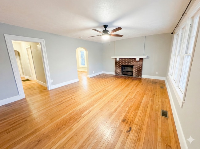 317 S Friendship Rd, Paducah, KY 42003 - photo 2