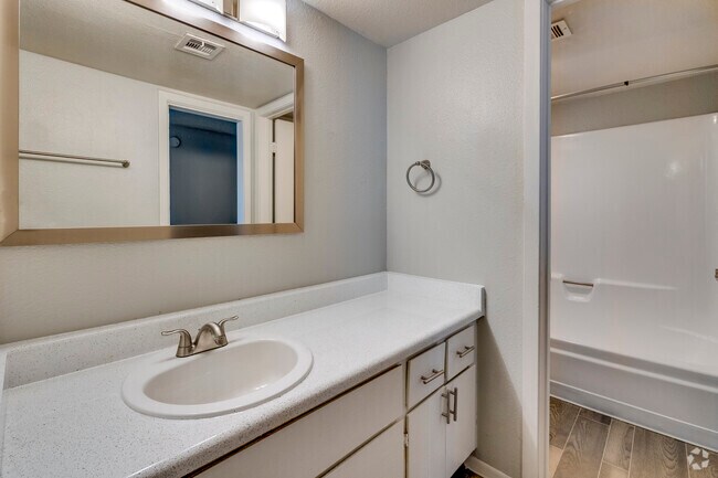 Bathroom - Studio - 440SF