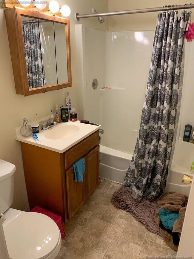 740 Central St unit J22, Leominster, MA 01453 - photo 3