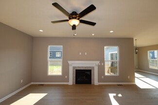 1544 Slippery Rail Dr, Plain City, OH 43064