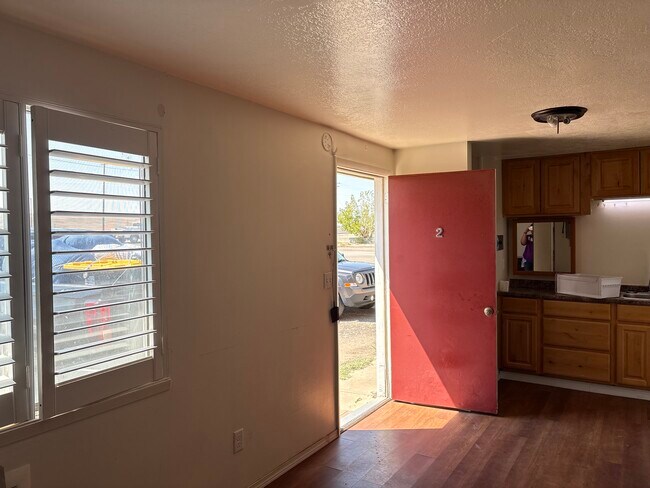 570 W Main St unit Green River Inn Apar, Green River, UT 84525 - photo 3