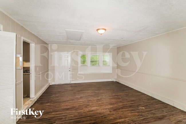 6719 Timbers E Dr, Lithonia, GA 30058 - photo 3