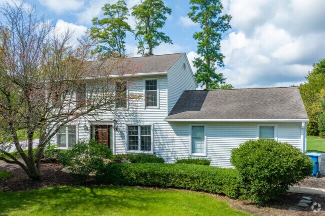 American foursquares with half acre lots are available in West Steger.