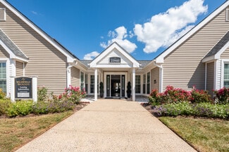 21940 Muirfield Cir, Sterling, VA 20164