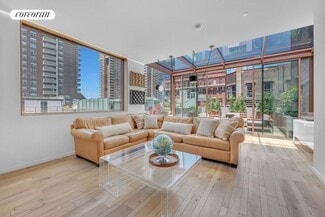 18 Harrison St, New York, NY 10013