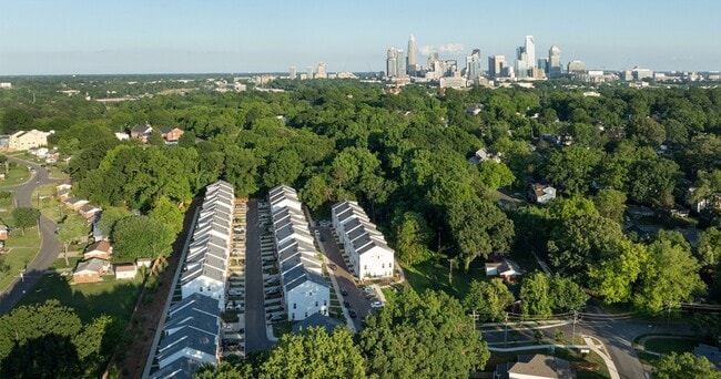 Townes at Five Points, Charlotte, NC 28216 - photo 4