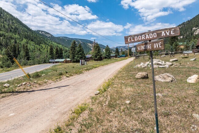 Eldora is a car-dependent community as most roads are dirt.