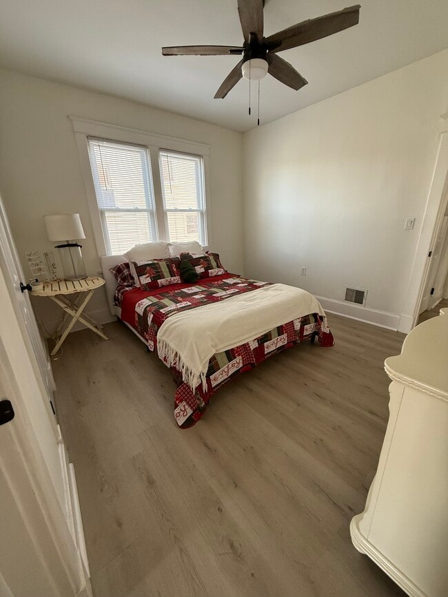 4539 Smith Rd unit 2, Cincinnati, OH 45212 - photo 5