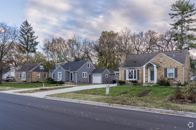 A row of classic one-story homes in the Morningside neighborhood.