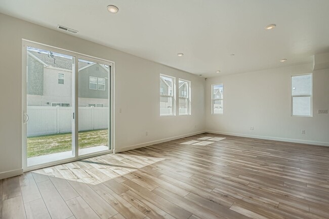 1671 N 800 W, Salem, UT 84653 - photo 2