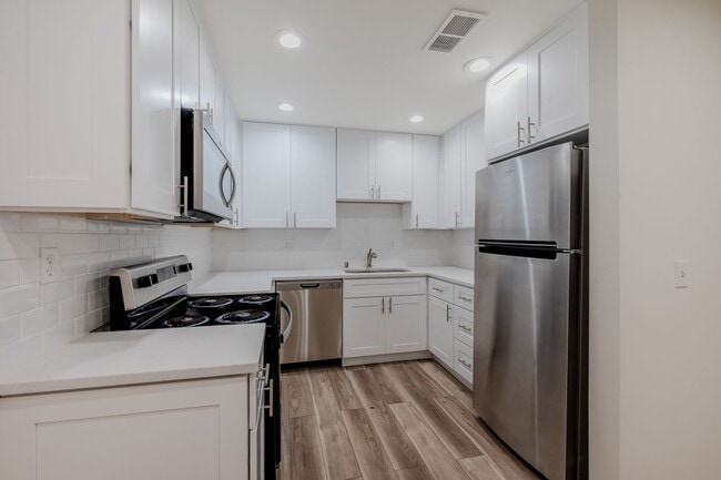 Newberry Commons, Chattanooga, TN 37415 - photo 2