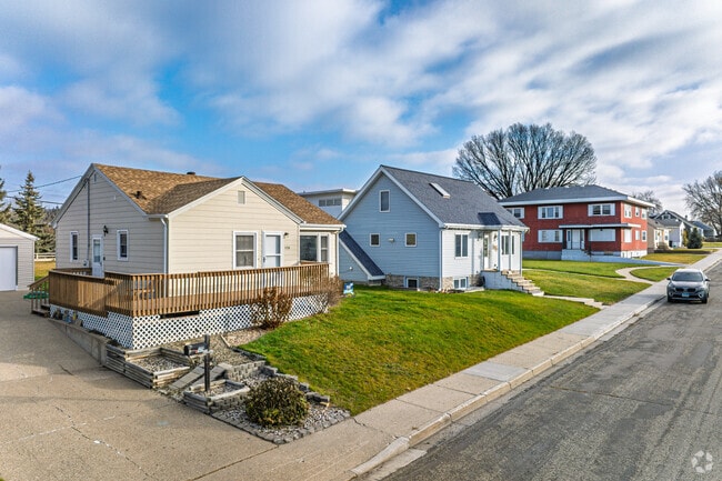 Park Hill has a diverse community where single-family homes meet condos and cozy bungalows.