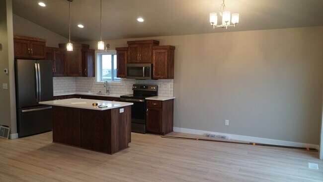 6653 Thomas St, Horace, ND 58047 - photo 5