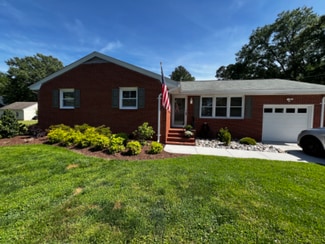 101 Mary Ann Dr, Seaford, VA 23696