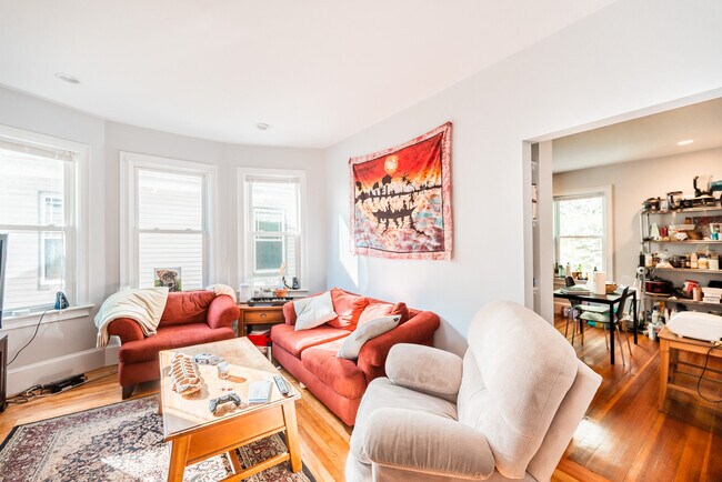 26 Boylston St unit 2, Jamaica Plain, MA 02130 - photo 4
