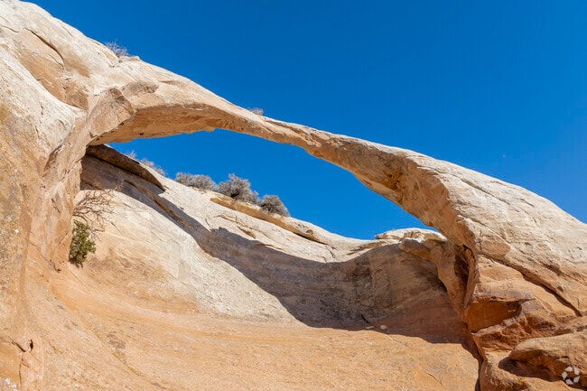 Fruita, Colorado, captivates with its unique landscape of vibrant red rock formations, sprawling canyons, and sweeping desert vistas, creating a stunning backdrop for outdoor adventures and exploration.