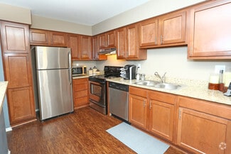 28851 Lahser Rd, Southfield, MI 48034