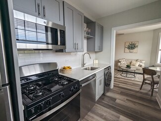 372 Hazel Ave Unit B9, Glencoe, IL 60022