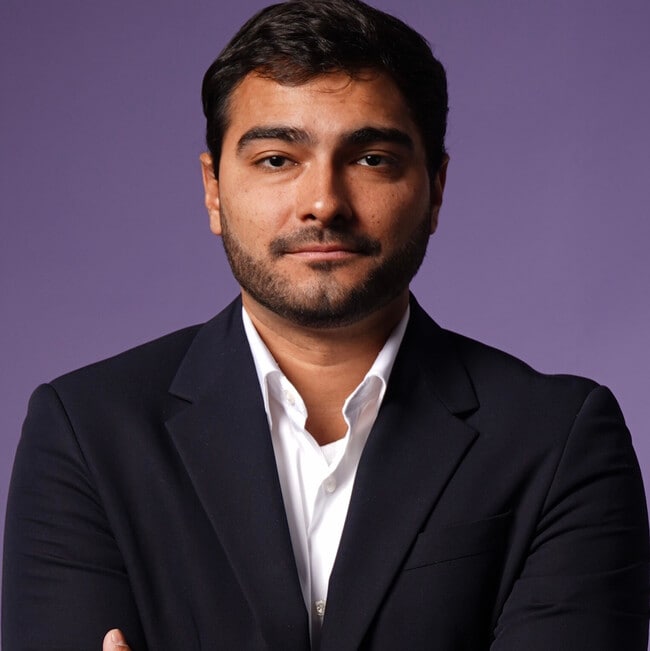 Agent Photo