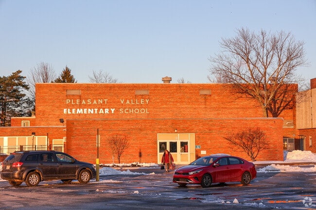 Pleasant Valley Elementary School, Parma