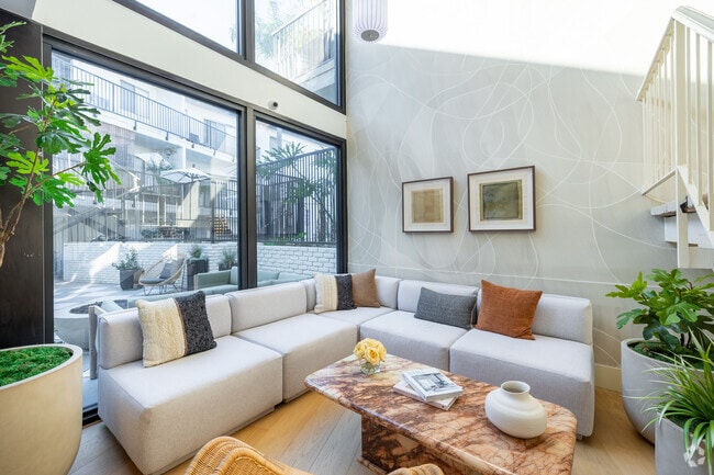 The Regal Villa Apts...Gorgeous Newly Remodeled 2 Bedroom.. Prime Location! CALL NOW!, Los Angeles, CA 90068 - photo 2