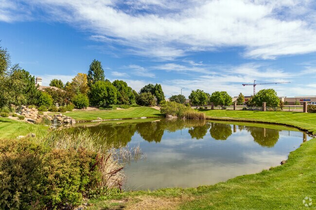 Huntington Trails offers a serene, nature-focused neighborhood vibe.