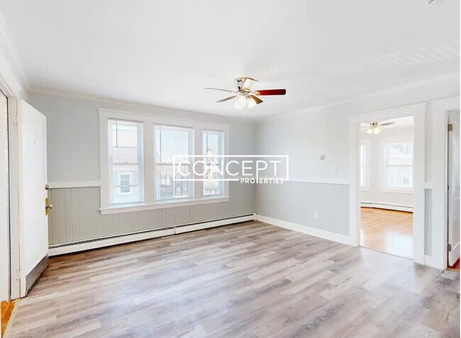 3 Ropes St unit 2, Salem, MA 01970 - photo 2