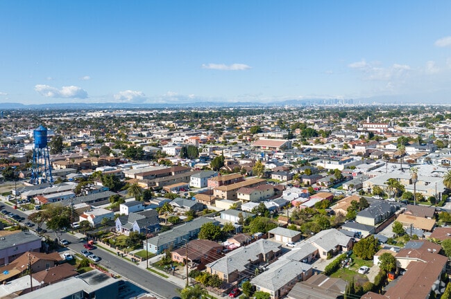 Lynwood, CA is a short drive to Downtown Los Angeles.