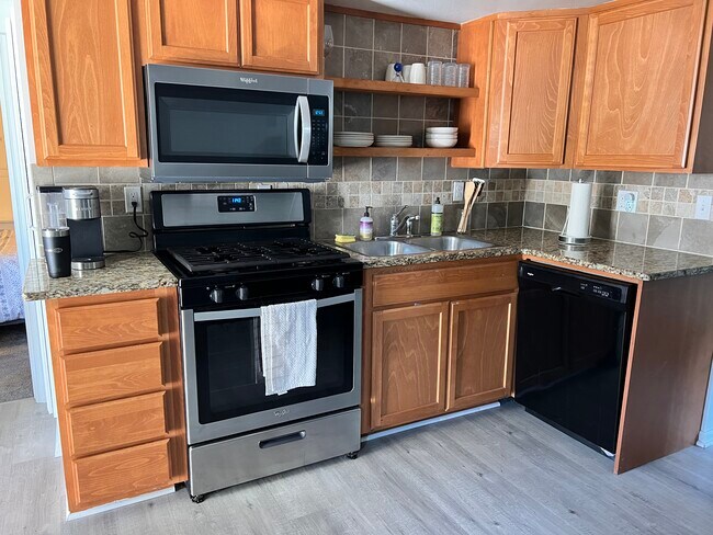 208 N 10th St unit B, Coeur D'Alene, ID 83814 - photo 5