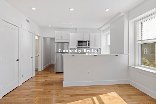 309 Columbia St unit 1, Cambridge, MA 02141 - photo 6