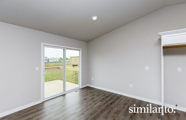 6538 NE 11th Ct, Des Moines, IA 50313 - photo 2