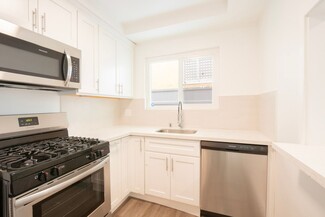 1043 N Genesee Ave, West Hollywood, CA 90046