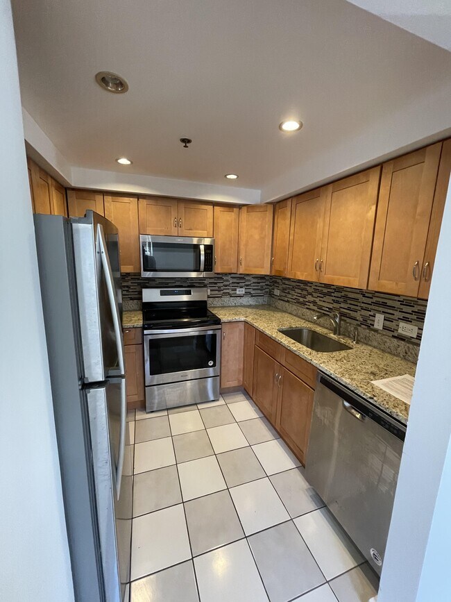 471 Commonwealth Ave unit 8, Boston, MA 02215 - photo 4