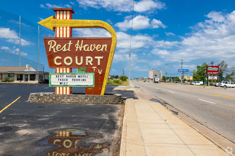 NH_Parkwood_537257_061424_P2_LB_V1