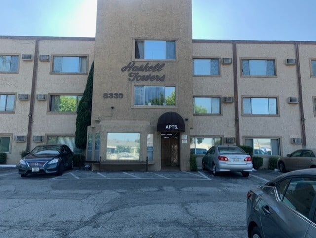 Haskell Towers, North Hills, CA 91343 - photo 5