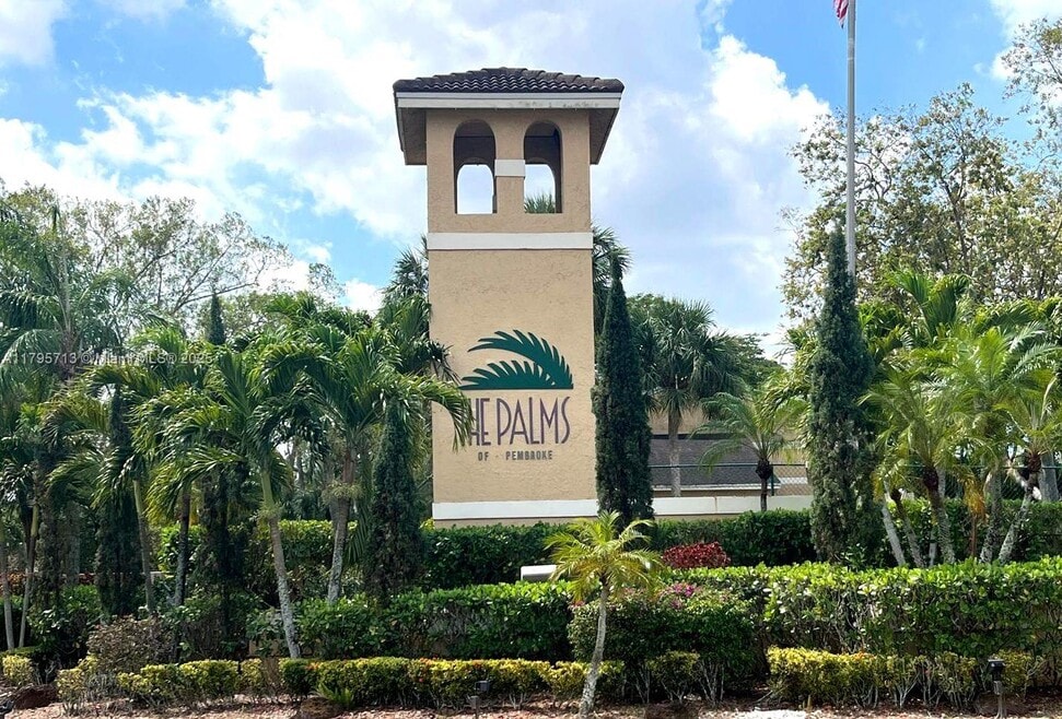 9491 Palm Cir N, Pembroke Pines, FL 33025 - photo 1