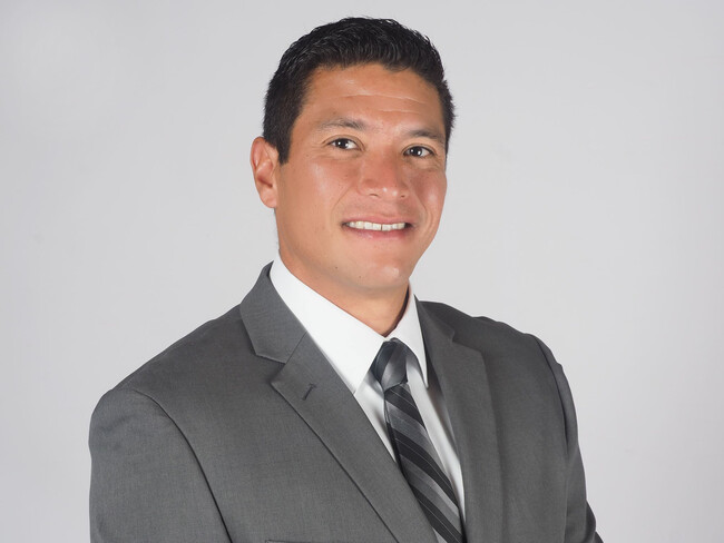 Agent Photo
