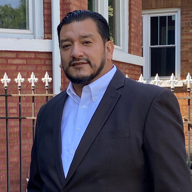 Byron DeLeon Garcia