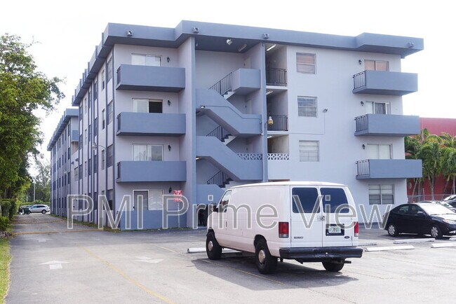 495 NW 72nd Ave unit 202, Miami, FL 33126 - photo 2