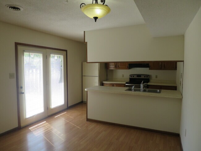 Eagle Brook, Knoxville, TN 37923 - photo 4