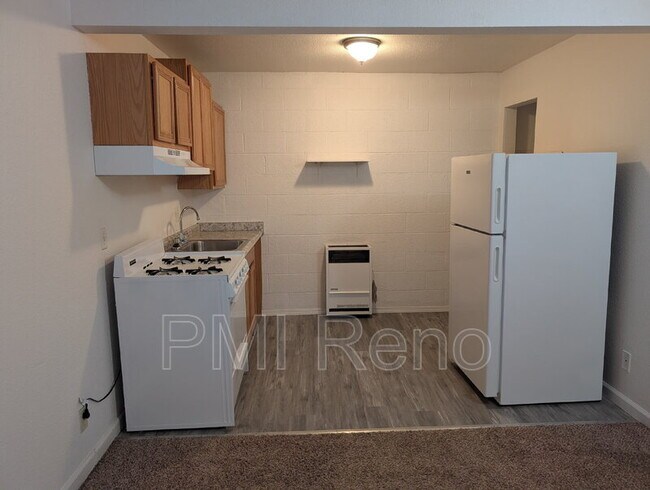 821 Spokane St unit 5, Reno, NV 89512 - photo 5